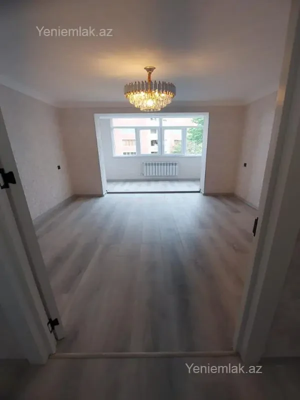 Satılır 2 otaqlı köhnə tikili 60 m²