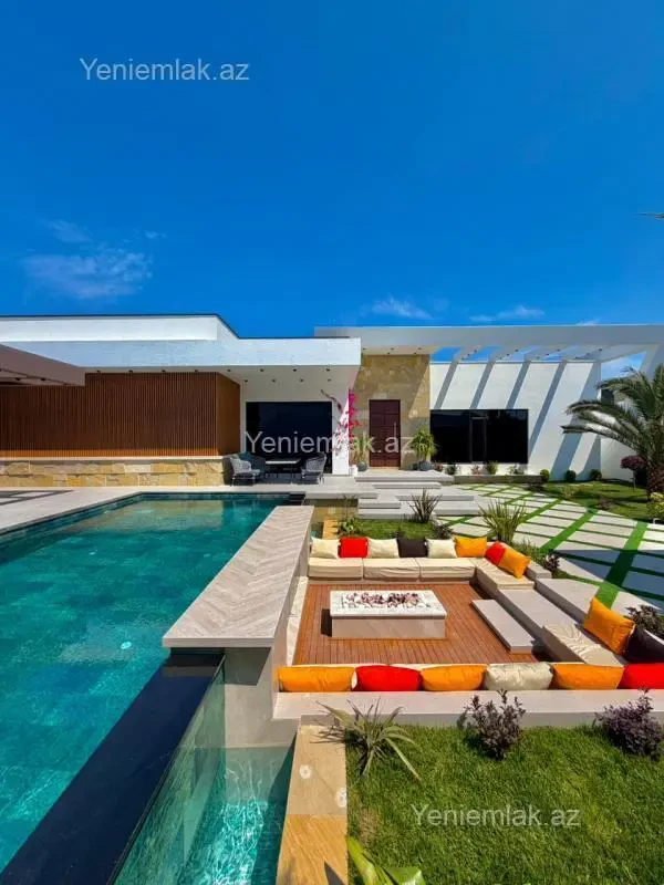 Satılır 5 otaqlı həyət evi 240 m²