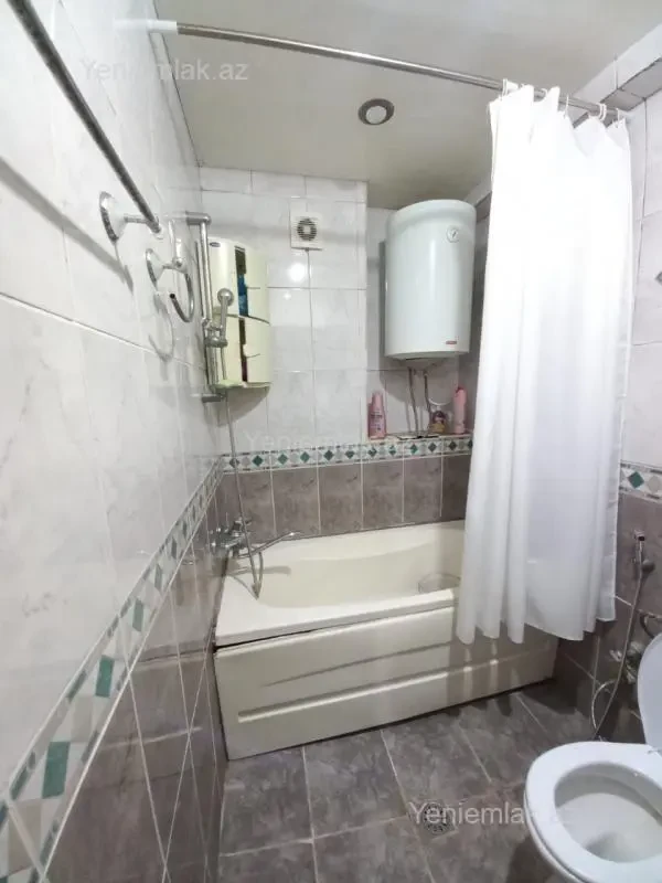 Satılır 2 otaqlı yeni tikili 45 m²