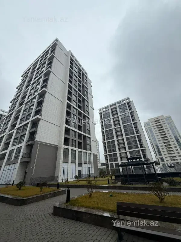 Satılır 2 otaqlı yeni tikili 108.5 m²