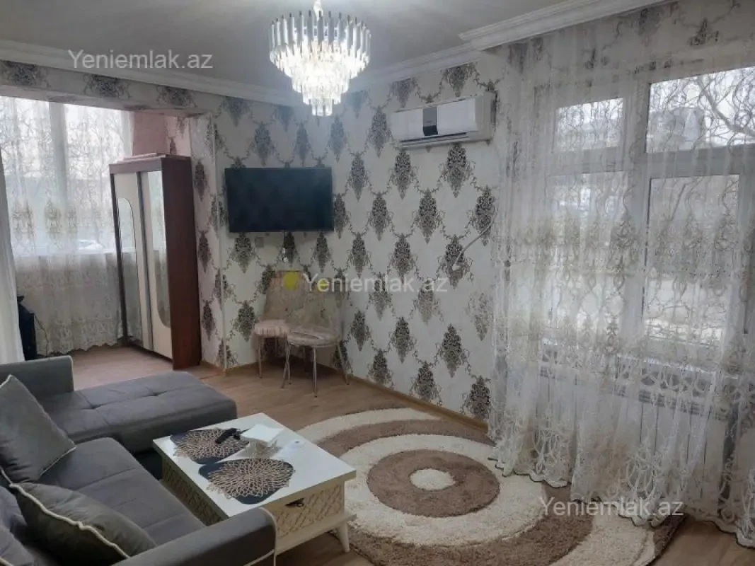 Satılır 2 otaqlı köhnə tikili 38 m²