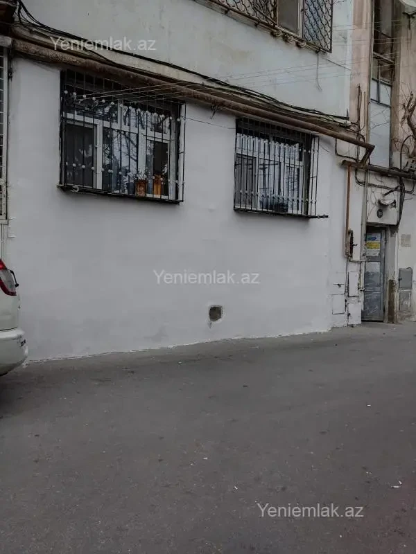 Satılır 3 otaqlı köhnə tikili 60 m²