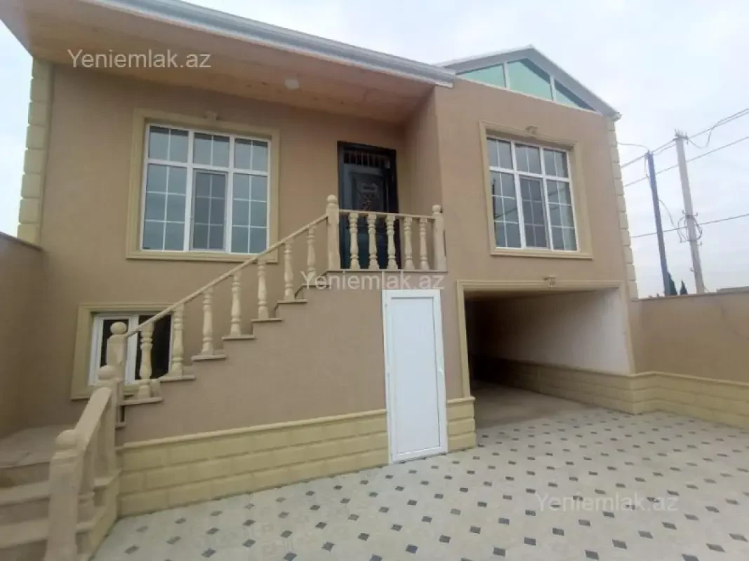 Satılır 3 otaqlı həyət evi 230 m²