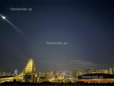 Satılır 3 otaqlı köhnə tikili 130 m² — Bakı, Nərimanov 3 otaq 130.00 m²