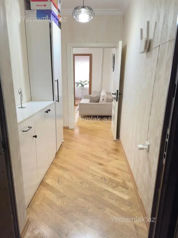 Satılır 2 otaqlı köhnə tikili 44 m²