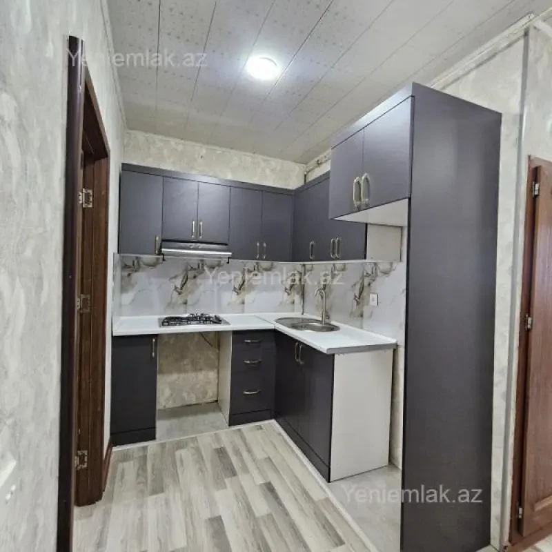 Satılır 3 otaqlı köhnə tikili 70 m²
