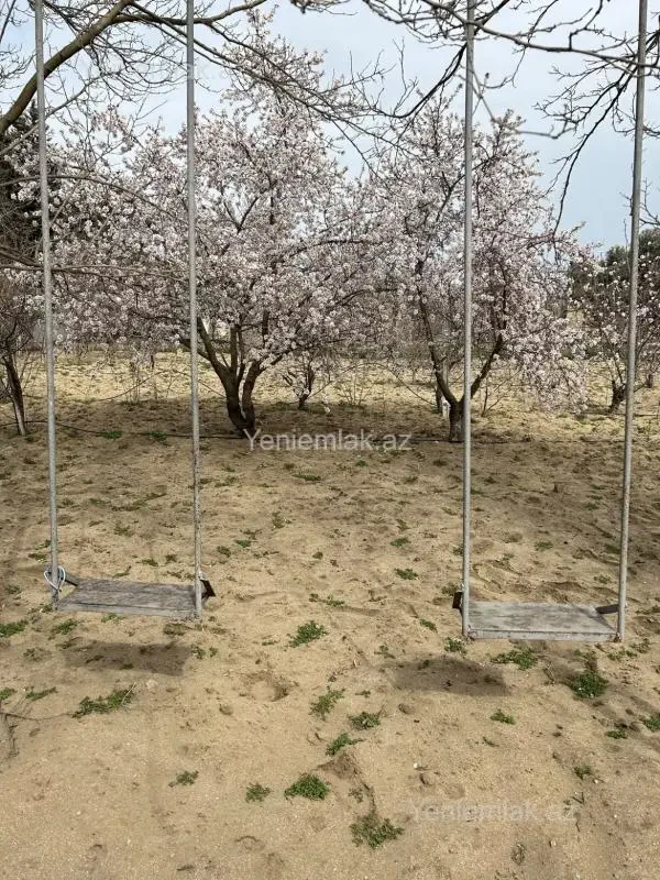 Satılır 5 otaqlı həyət evi 140 m²