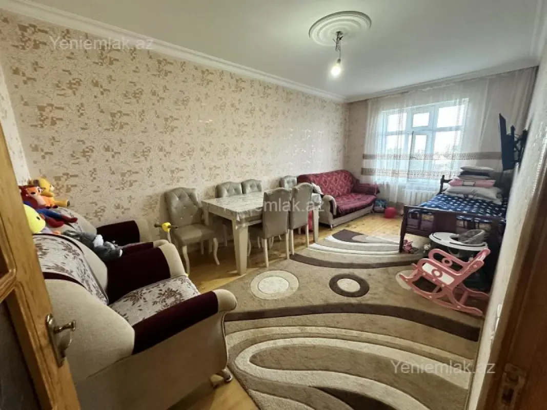 Satılır 2 otaqlı köhnə tikili 55 m²