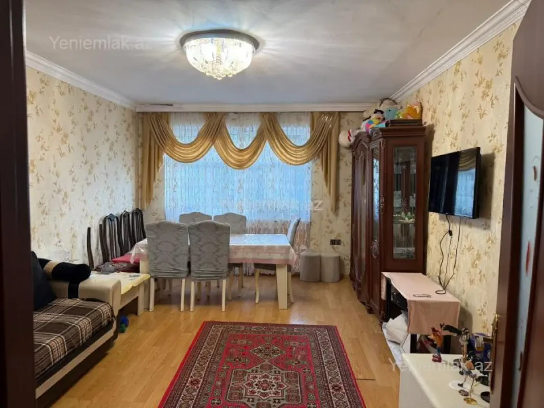 Satılır 3 otaqlı köhnə tikili 70 m²