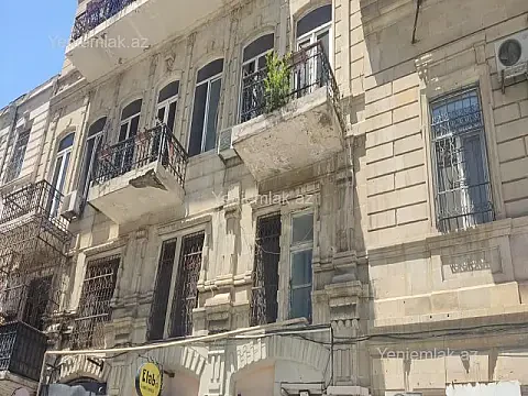 Satılır 5 otaqlı köhnə tikili 160 m² — Bakı, Nəsimi 5 otaq 160.00 m²