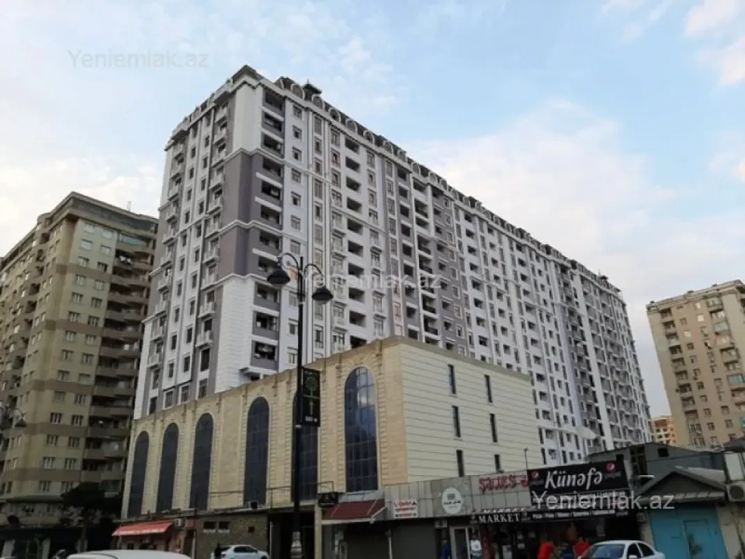 Satılır 4 otaqlı yeni tikili 210 m²
