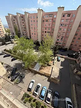 Satılır 5 otaqlı köhnə tikili 125 m² — Bakı, Suraxanı 5 otaq 125.00 m²