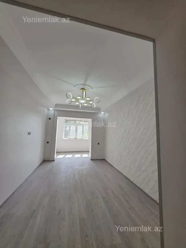 Satılır 2 otaqlı köhnə tikili 55 m²