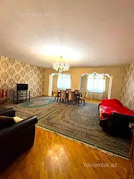 Satılır 4 otaqlı köhnə tikili 100 m² — Bakı, Nizami 4 otaq 100.00 m²