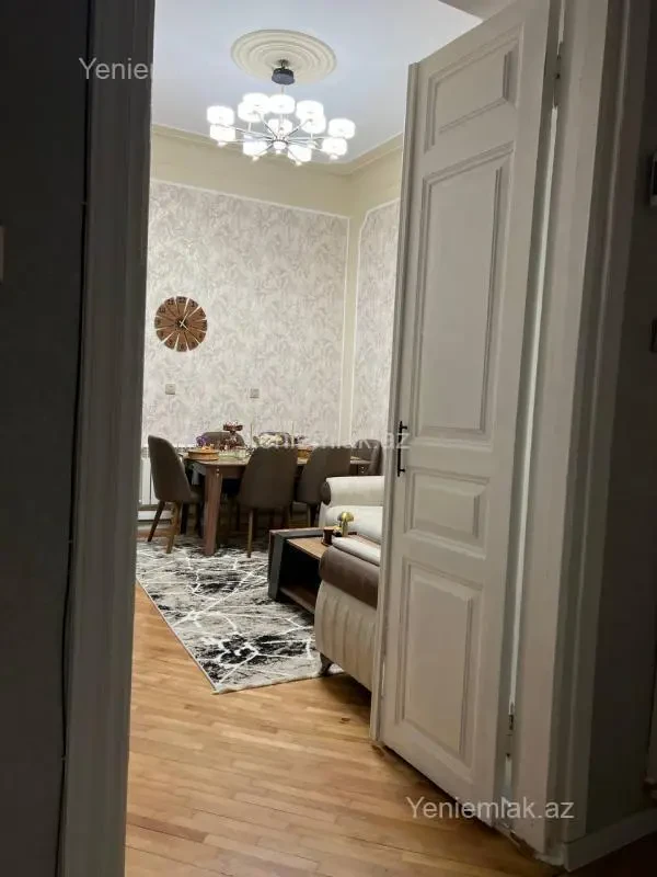 Satılır 2 otaqlı köhnə tikili 48 m²