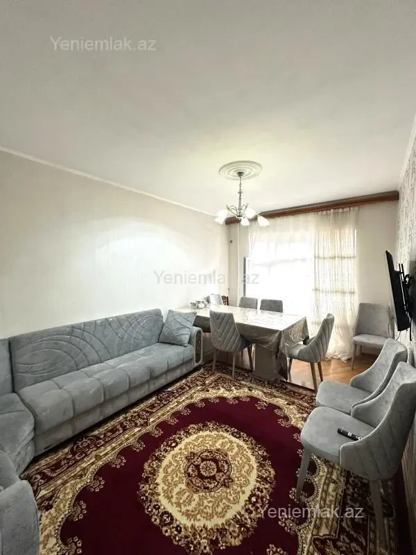 Satılır 3 otaqlı köhnə tikili 85 m²