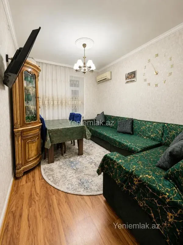 Satılır 3 otaqlı köhnə tikili 80 m²