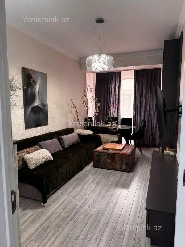 Satılır 2 otaqlı yeni tikili 86 m²
