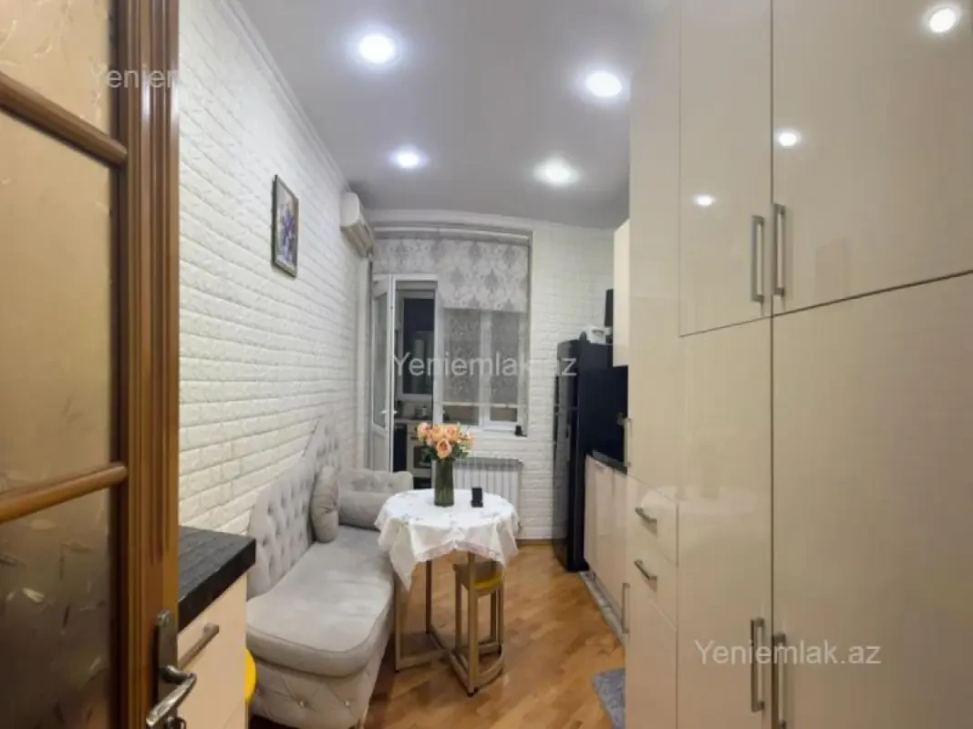 Satılır 3 otaqlı yeni tikili 90 m²