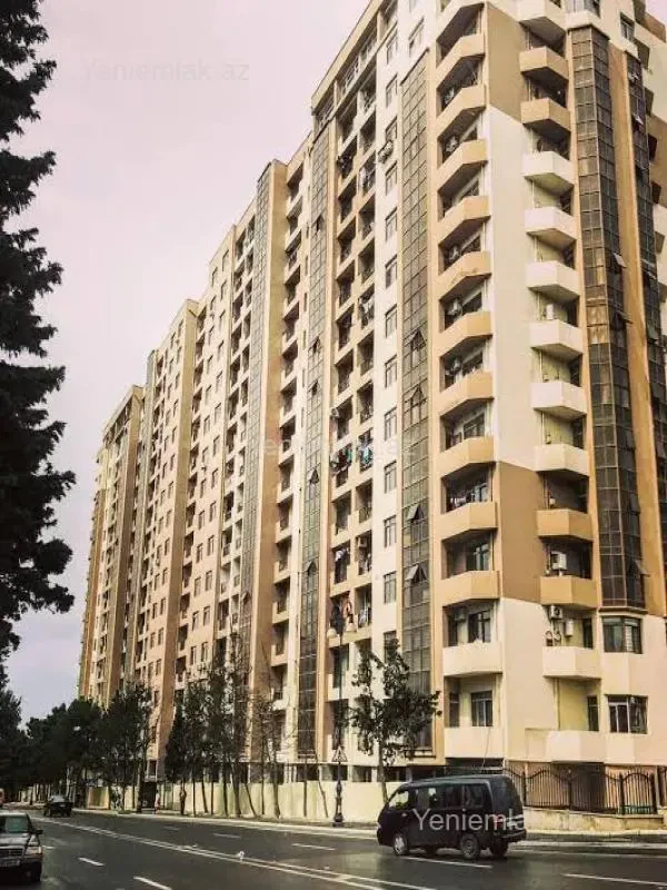 Satılır 3 otaqlı yeni tikili 125 m²