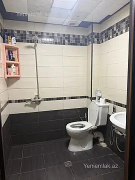 Satılır 3 otaqlı köhnə tikili 68 m² — Bakı, Suraxanı 3 otaq 68.00 m²