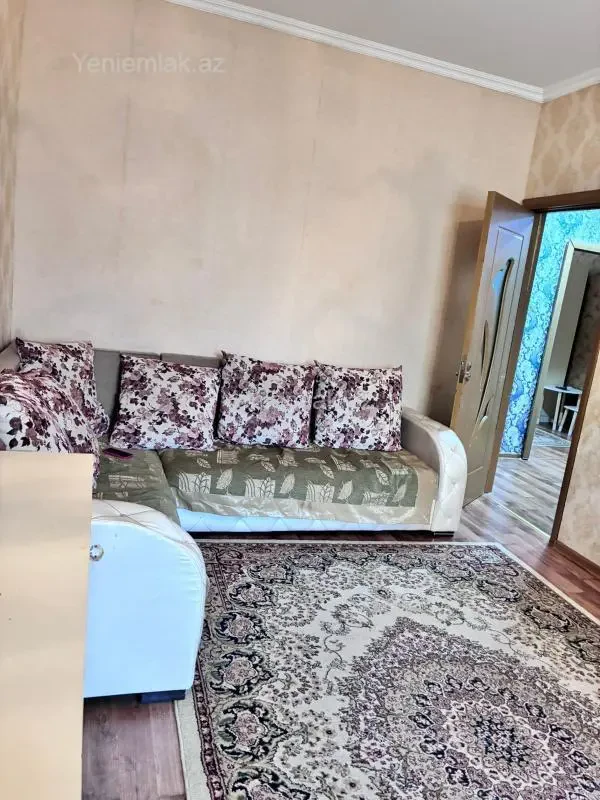 Satılır 2 otaqlı köhnə tikili 60 m²