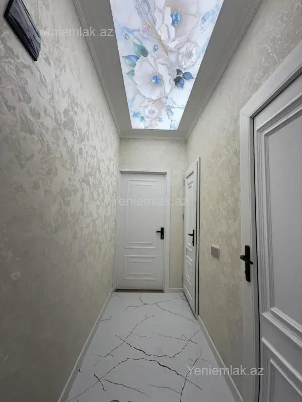 Satılır 2 otaqlı köhnə tikili 55 m²