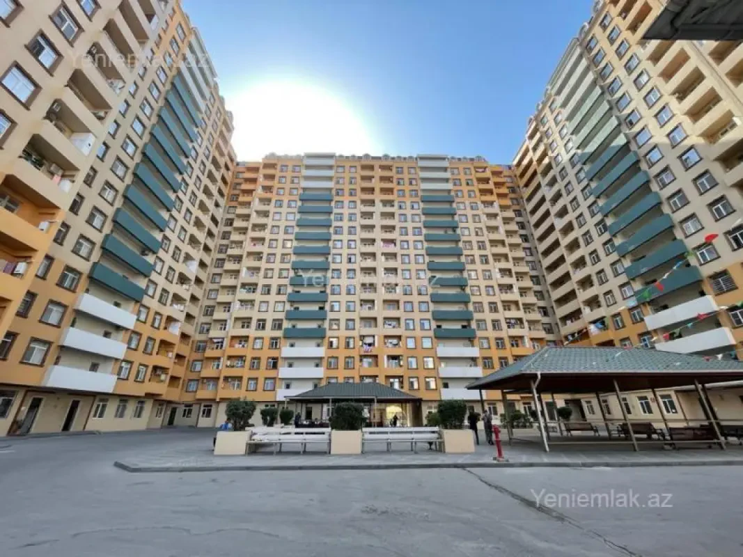 Satılır 3 otaqlı yeni tikili 120 m²