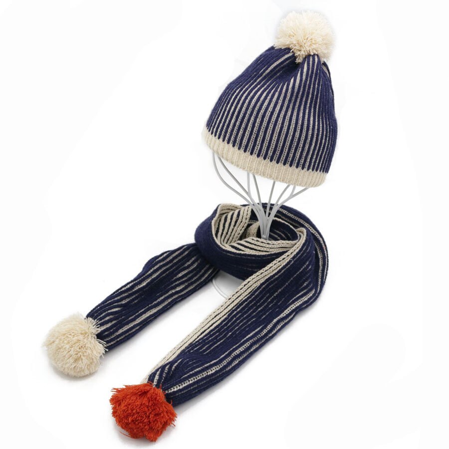 Winter Care Kit (hat, gloves, teether & toy) 