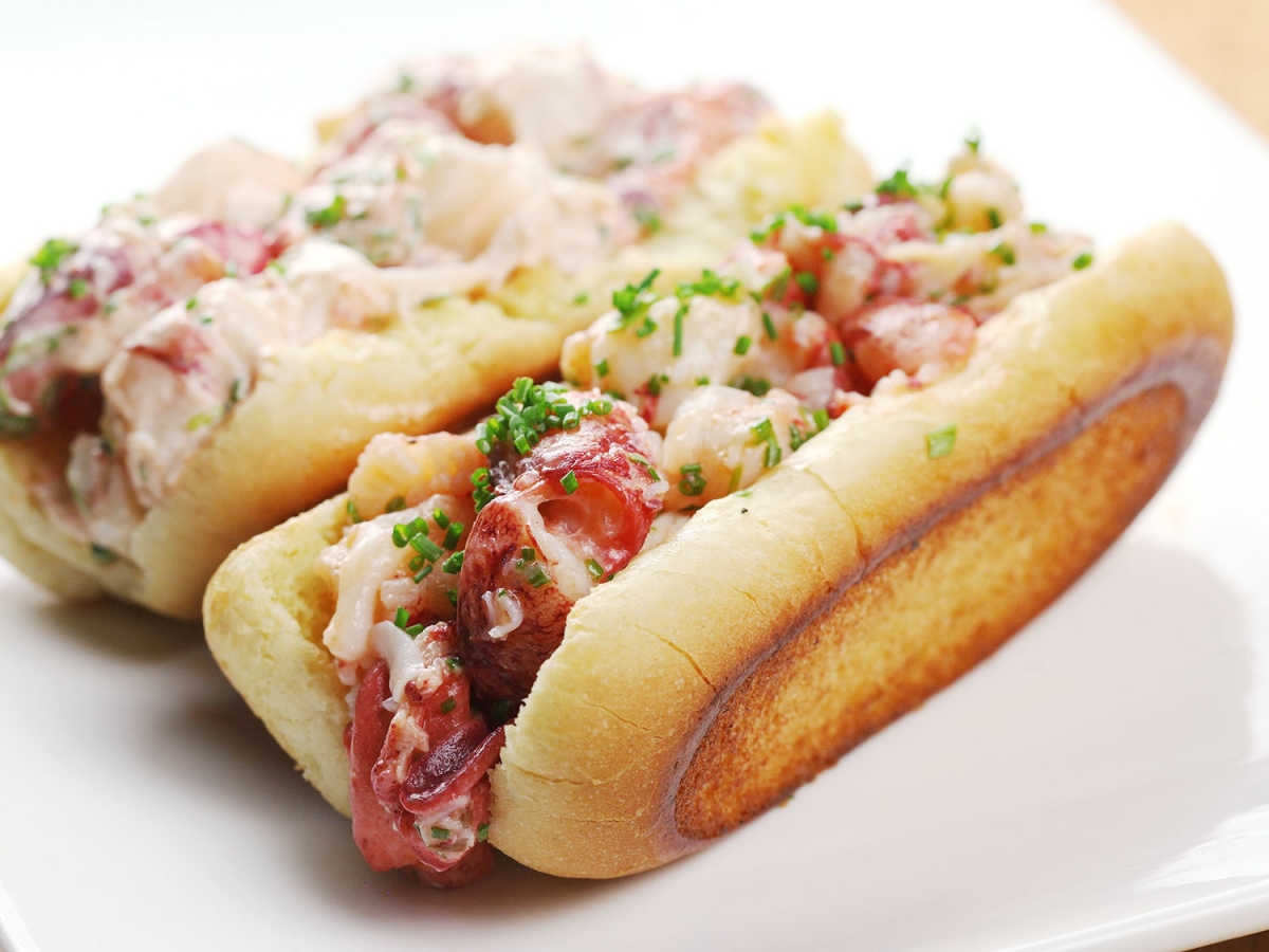 Sous Vide Maine-Style Lobster Rolls