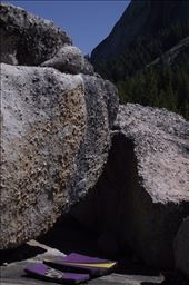 100ds of knobs sticking out the rock: by 28hirondelle4, Views[182]