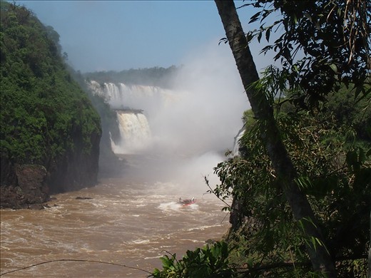 Boat edging its way to to Gargantua
