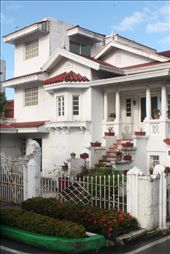 It’s really wonderful to see that this ancestral home in the midst of Tsinelas “slippers” street is still preserved in Liliw Laguna.: by 99percentadik, Views[472]