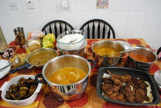 Crab Curry, Prawn Curry, Lamb Chops, Fried Fish, etc...drool! 