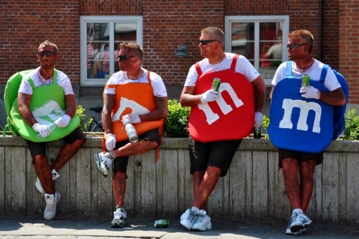 The weekend starts with lots of fun, chillin’, music and sunshine. Whenever you are so lucky to feel the sunshine in Denmark.