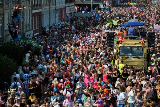 The Grand Parade attracts about 100,000 people to the streets of city each year. Aalborg is a silent city by the way.