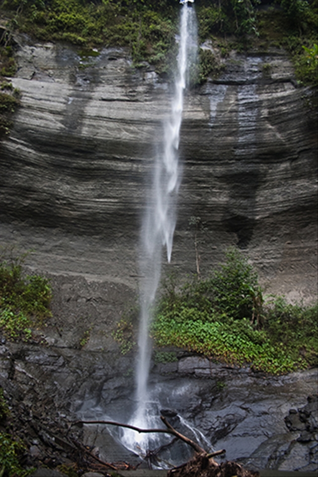 The waterfall, near the village of Mru! we went there in search of this flow!!
