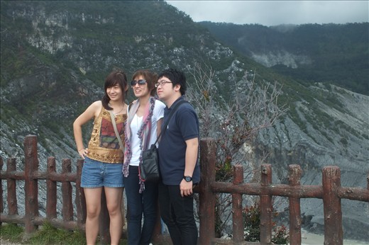 Get three Japanese were photographed in 