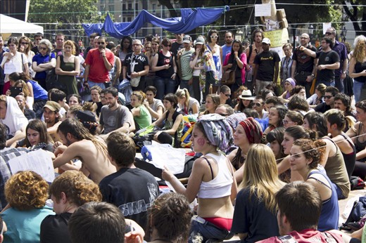 White paper Now - Barcelona Hole - Barcelona May 25, 2011 before the cleaning intervened to vacate Plaça Catalunya from the sit-in of the 