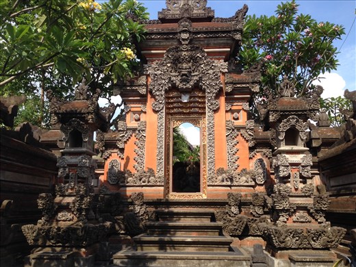 Just your average family compound entrance  (i.e. equivalent of a duplex in US)