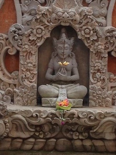 Usually a statue such as this at the entrance to a family compound