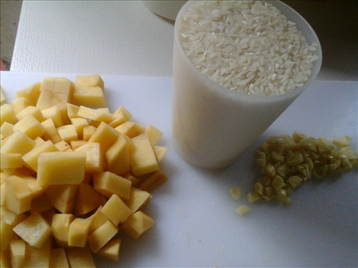 The rice, potatoes and garlic