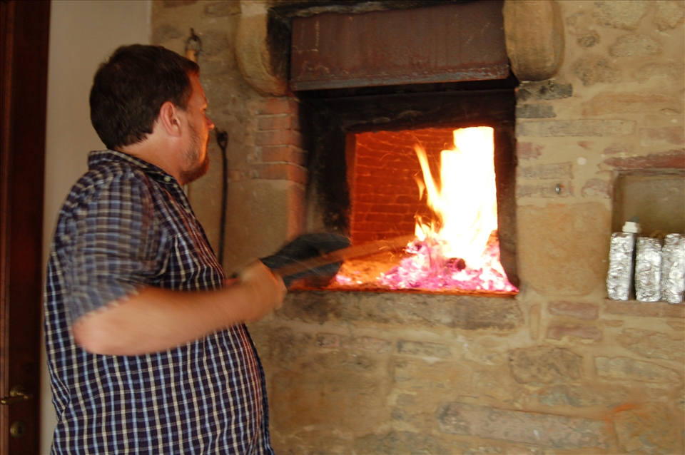 Baking pizza in a 200 yr old wood burning oven