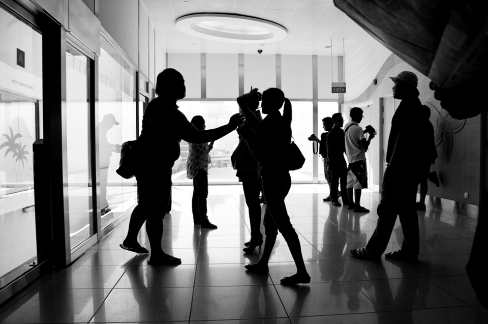 Tourist were waiting for the shuttle vehicle from Singapore to Sentosa Island.