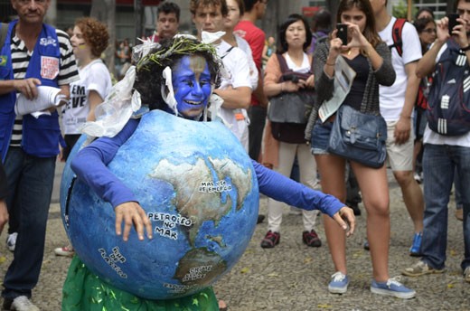 Social and environmental activist are watching the Rio+20 UN Negations.