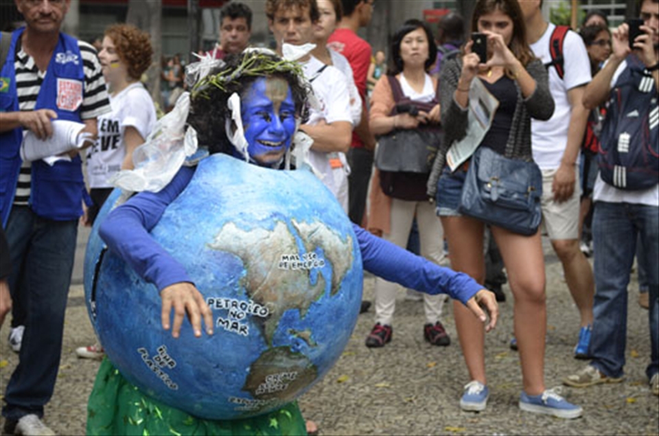 Social and environmental activist are watching the Rio+20 UN Negations.