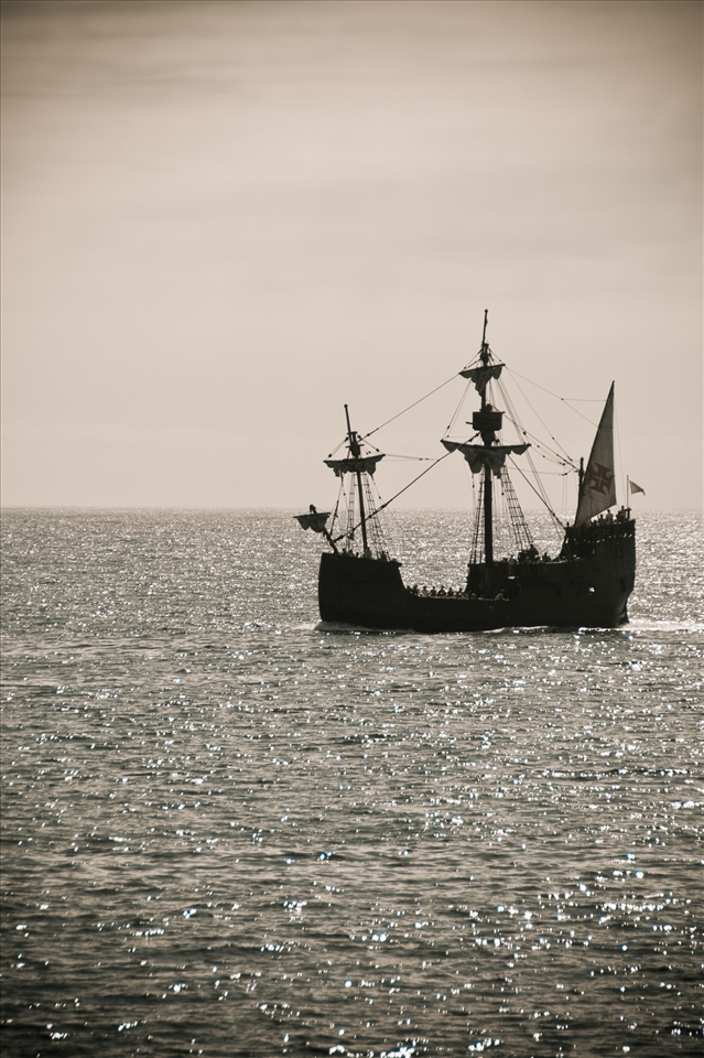 weren't meant for exploration, they were simply second-hand merchant ships. Santa Maria was used for wine exportation, currently it is a touristic attraction representing the wine expo industry that has greatly contributed for Madeira's reputation. 