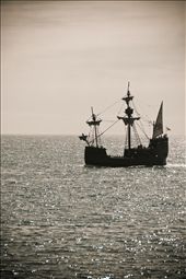 weren't meant for exploration, they were simply second-hand merchant ships. Santa Maria was used for wine exportation, currently it is a touristic attraction representing the wine expo industry that has greatly contributed for Madeira's reputation. : by adrianomartins, Views[1119]