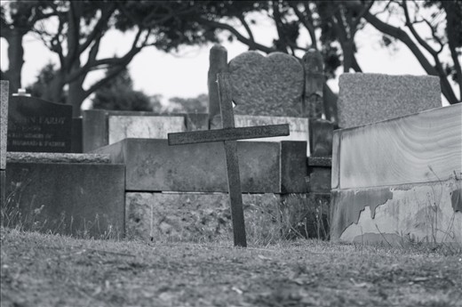 Without the need for wealth, a single grave is as important as its neighbor.