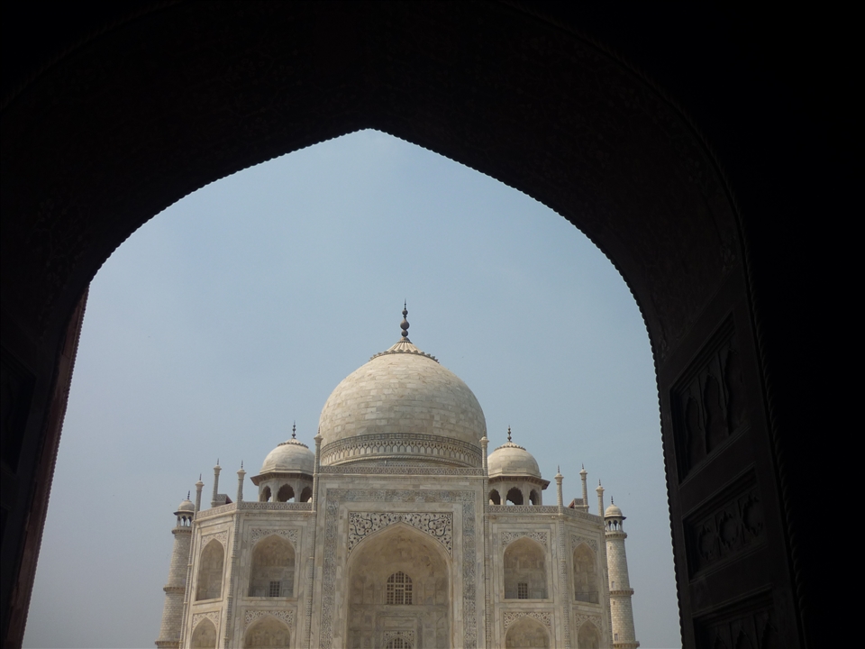 a view of taj mahal, the symbol of platonic love, camera, panasonic lumix digica